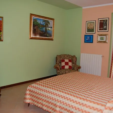 Nyaraló Il Pino Rosa